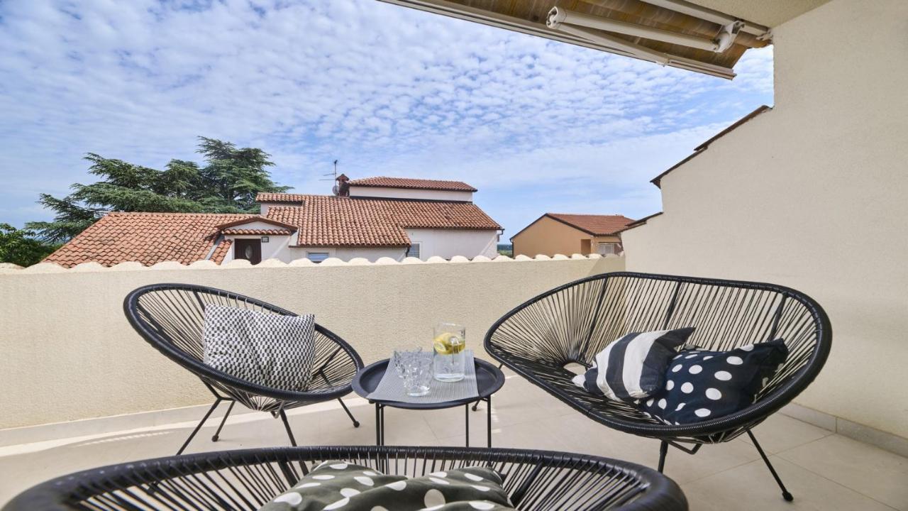 Apartment Iriska Novigrad Istria 外观 照片